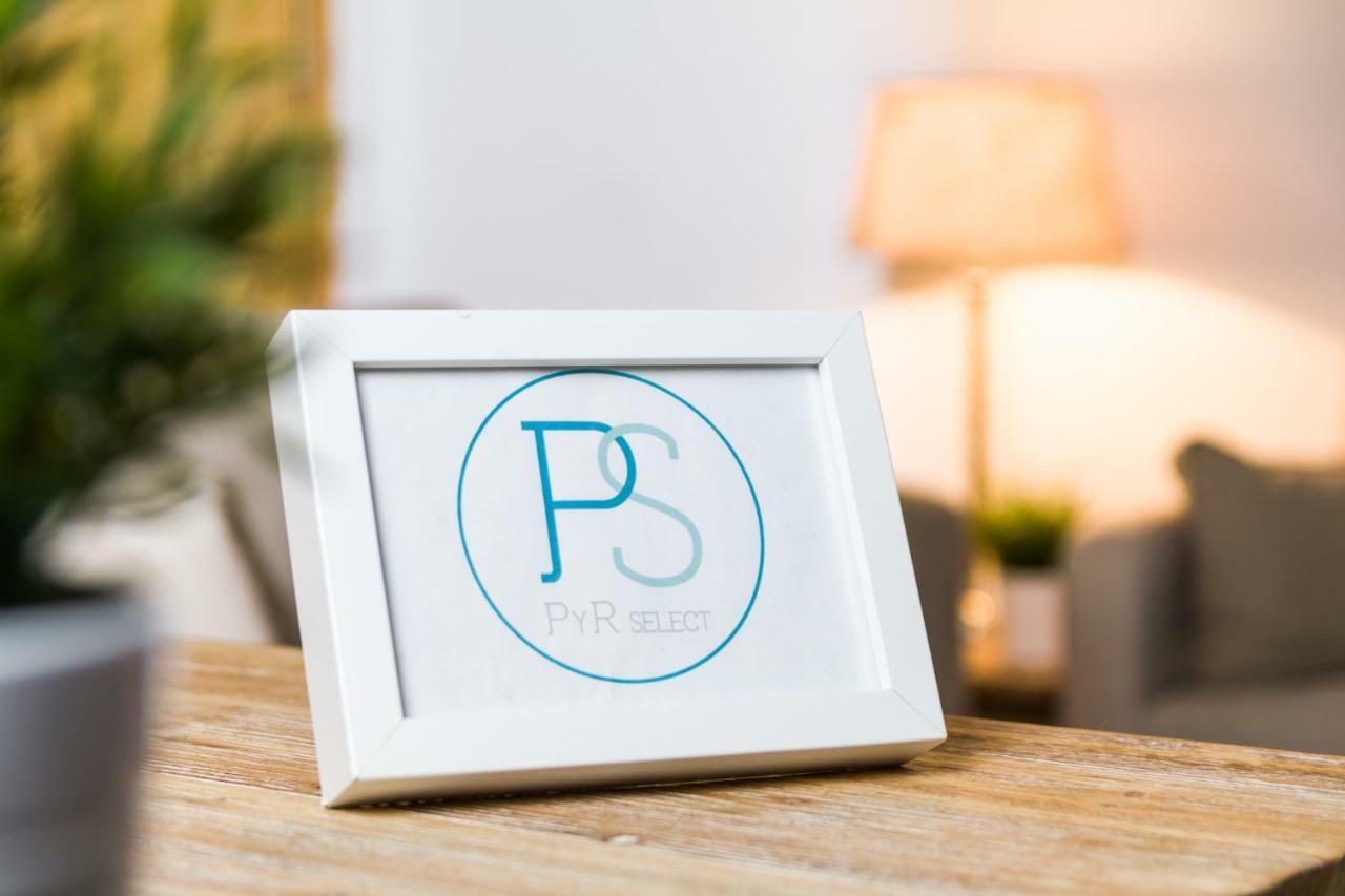 Apartment Pyr Select Plaza Mayor Ii Y Iii *